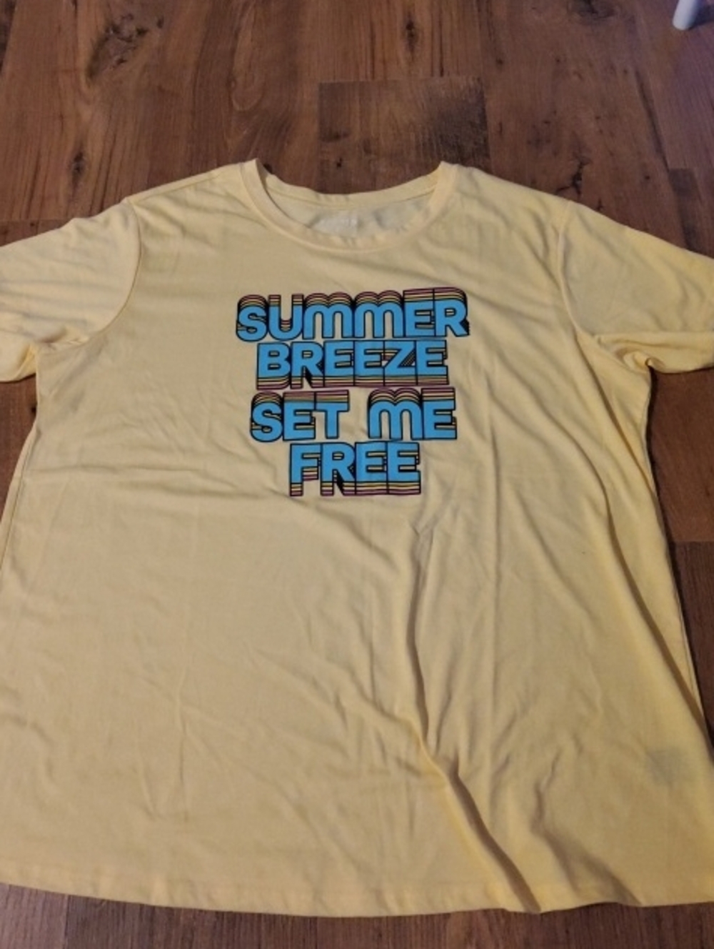 Torrid Yellow Graphic Tee "SUMMER BREEZE SET ME FREE" Size 1 NWOT Ladies Plus 1X